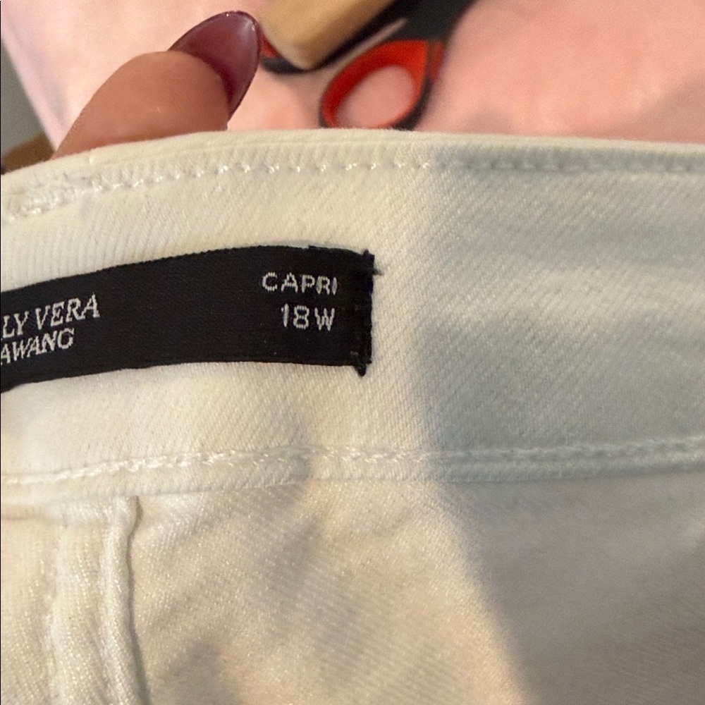 Simply Vera Vera Wang White Wide-Leg Capris - Picture 7 of 7